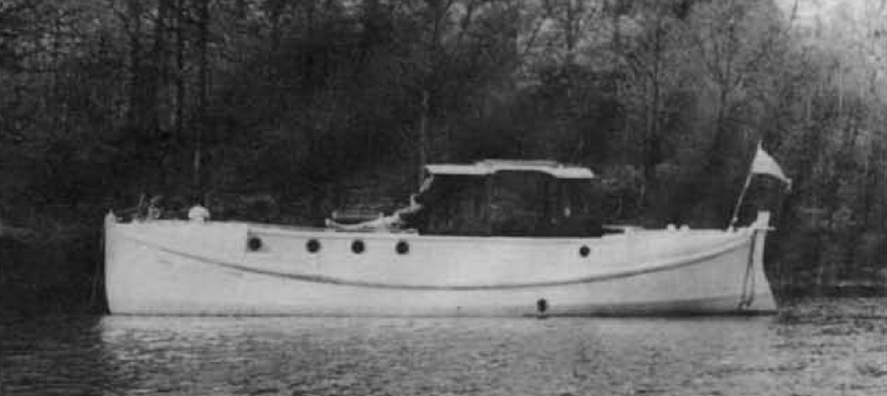 File:'Laurita' ex. Priscilla McBean on Windermere.png