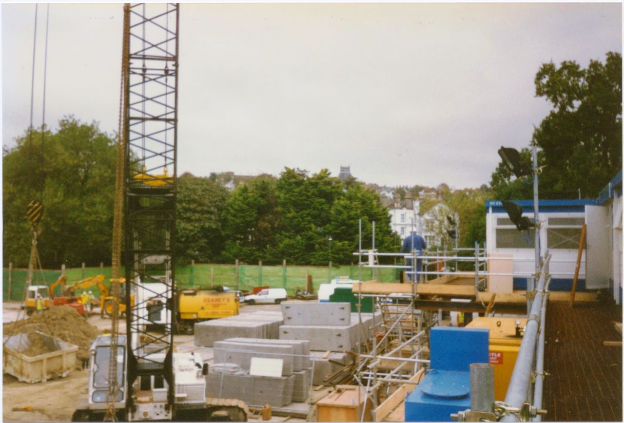 File:001.jpg