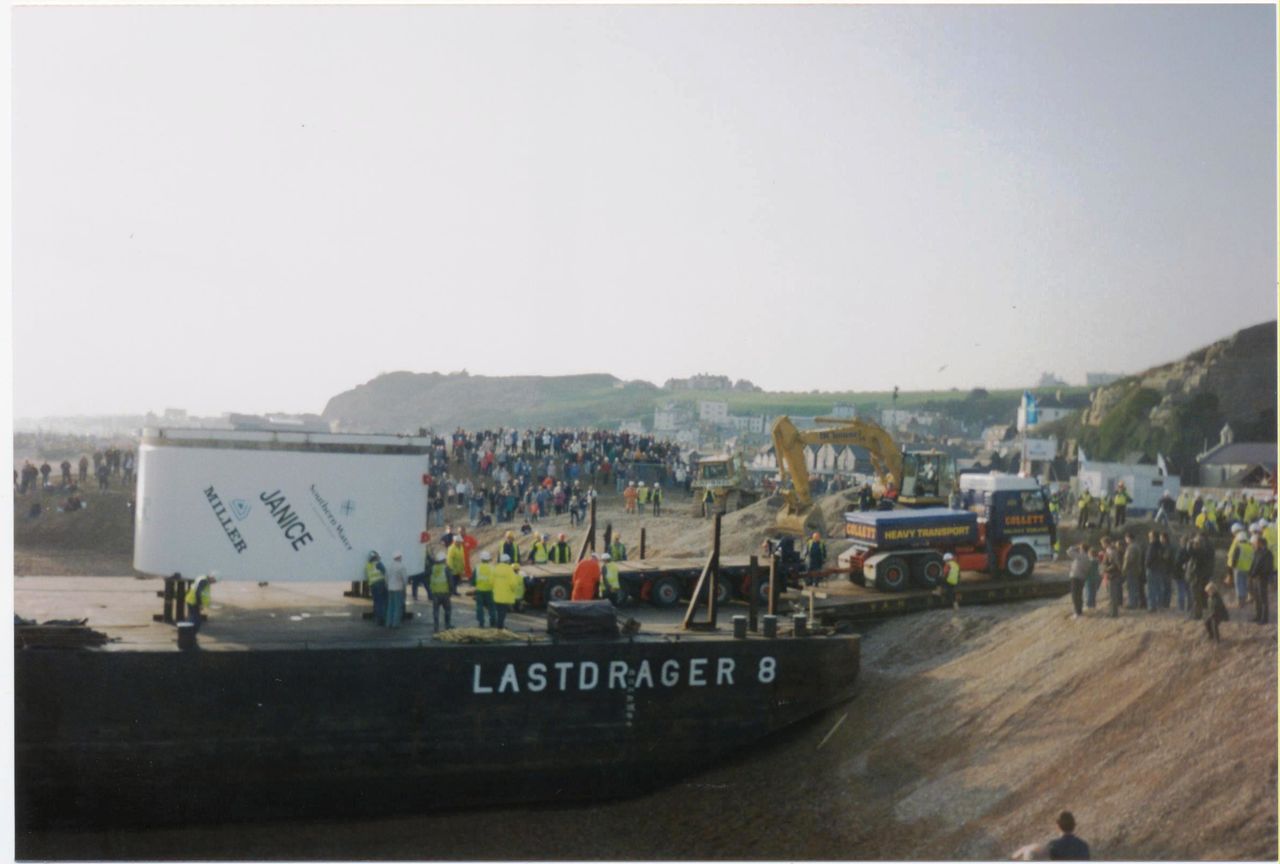 File:066.jpg