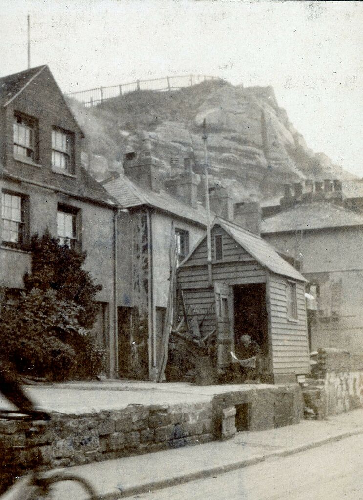 File:13 Rock-a-Nore Road c1926.jpg