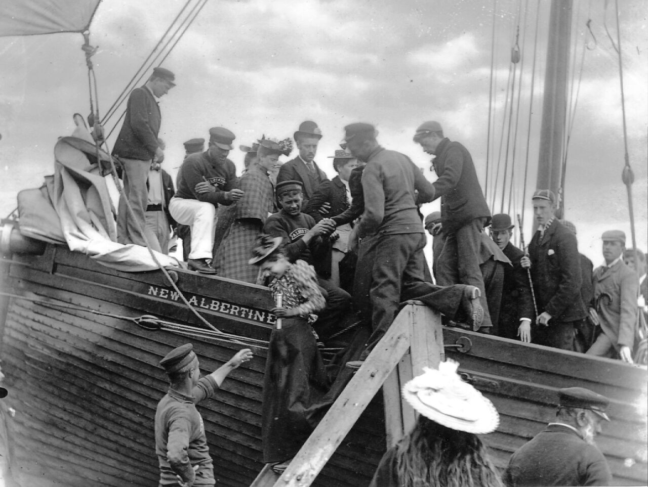 File:16-18.jpg