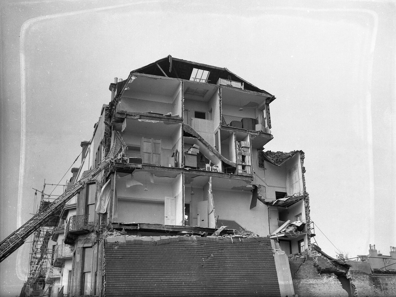 File:44 Warrior Square Collapse 01.jpg