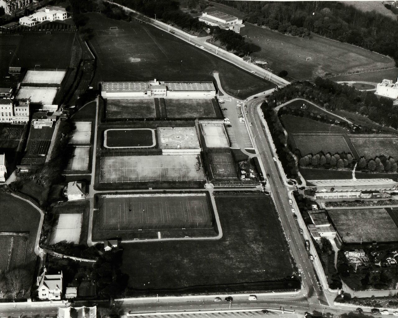 File:AP Falaise Road c1950.JPG