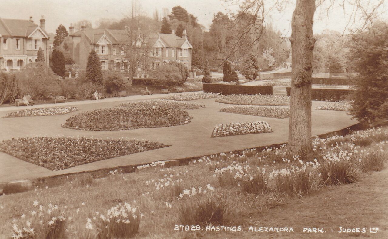 File:Alexandra Park, Hastings. - 5497979880.jpg