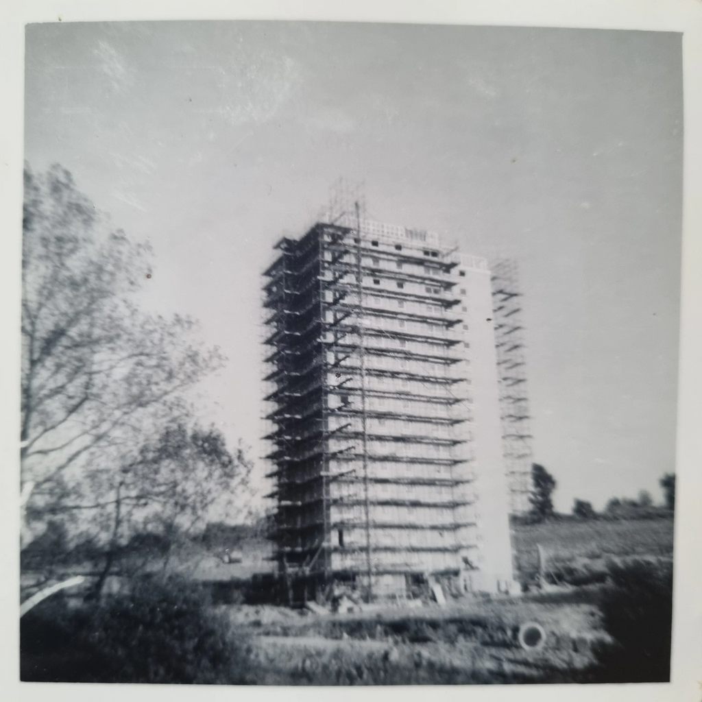 File:Almost completed tower - Ian Corbin.webp