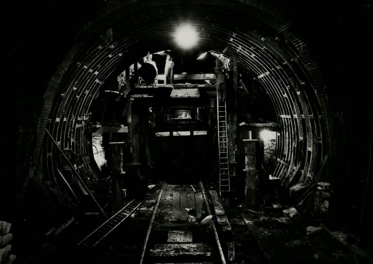 File:BopeepTunnelWorksApril1950.png