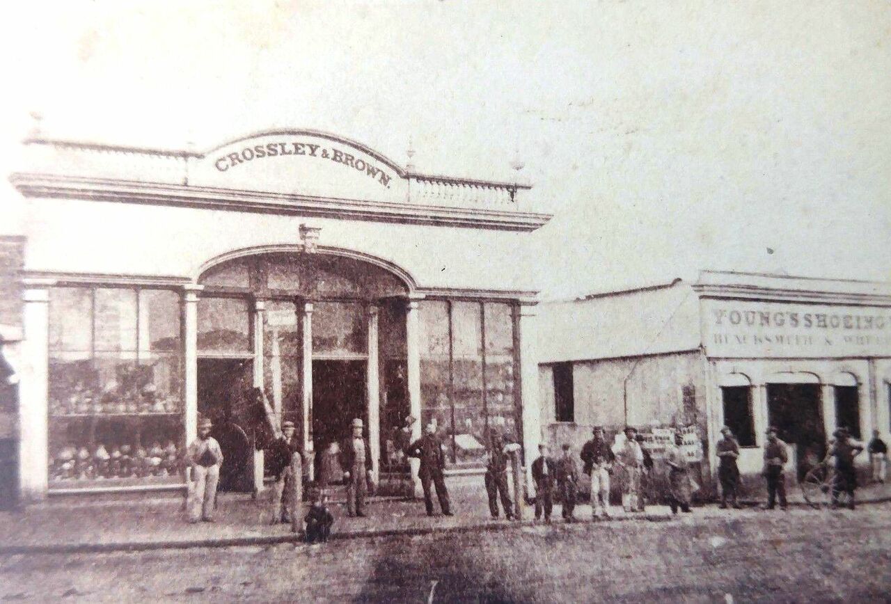 File:CDV.-South-Colonnade.-1880.jpg