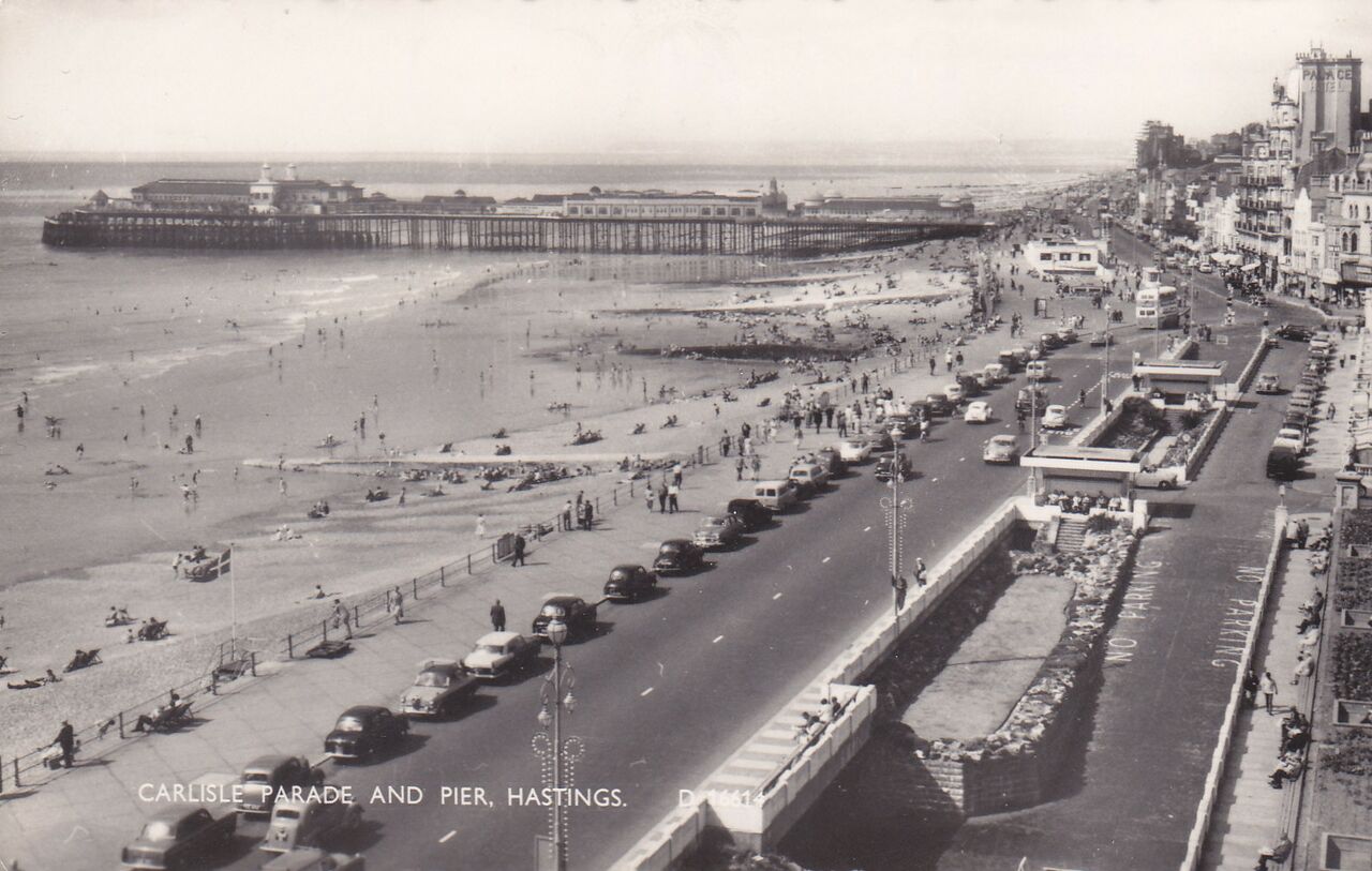 File:Carlisle Parade and The Pier, Hastings. - 5398454186.jpg