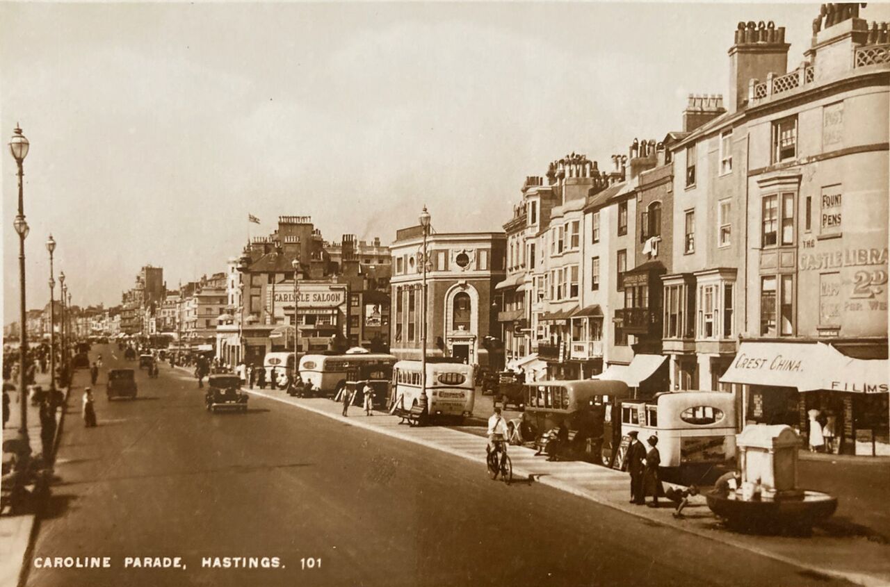File:Caroline Parade c1930.jpg