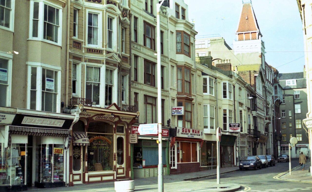 File:Claremont c1980.jpg