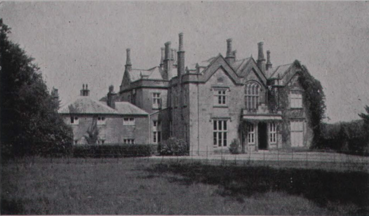 File:Coghurst Hall 1924.png