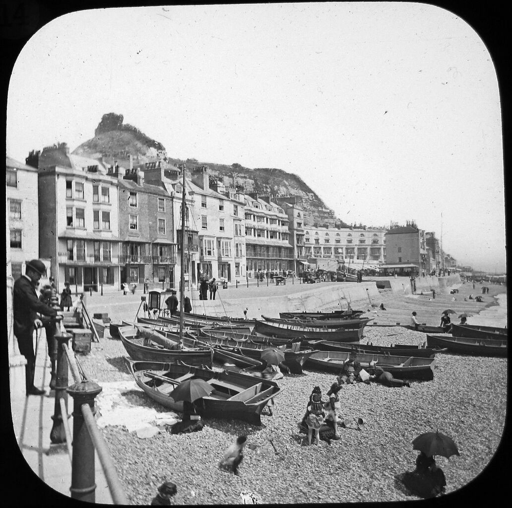 File:Glass-plate-of-Caroline-Parade-1895..jpg