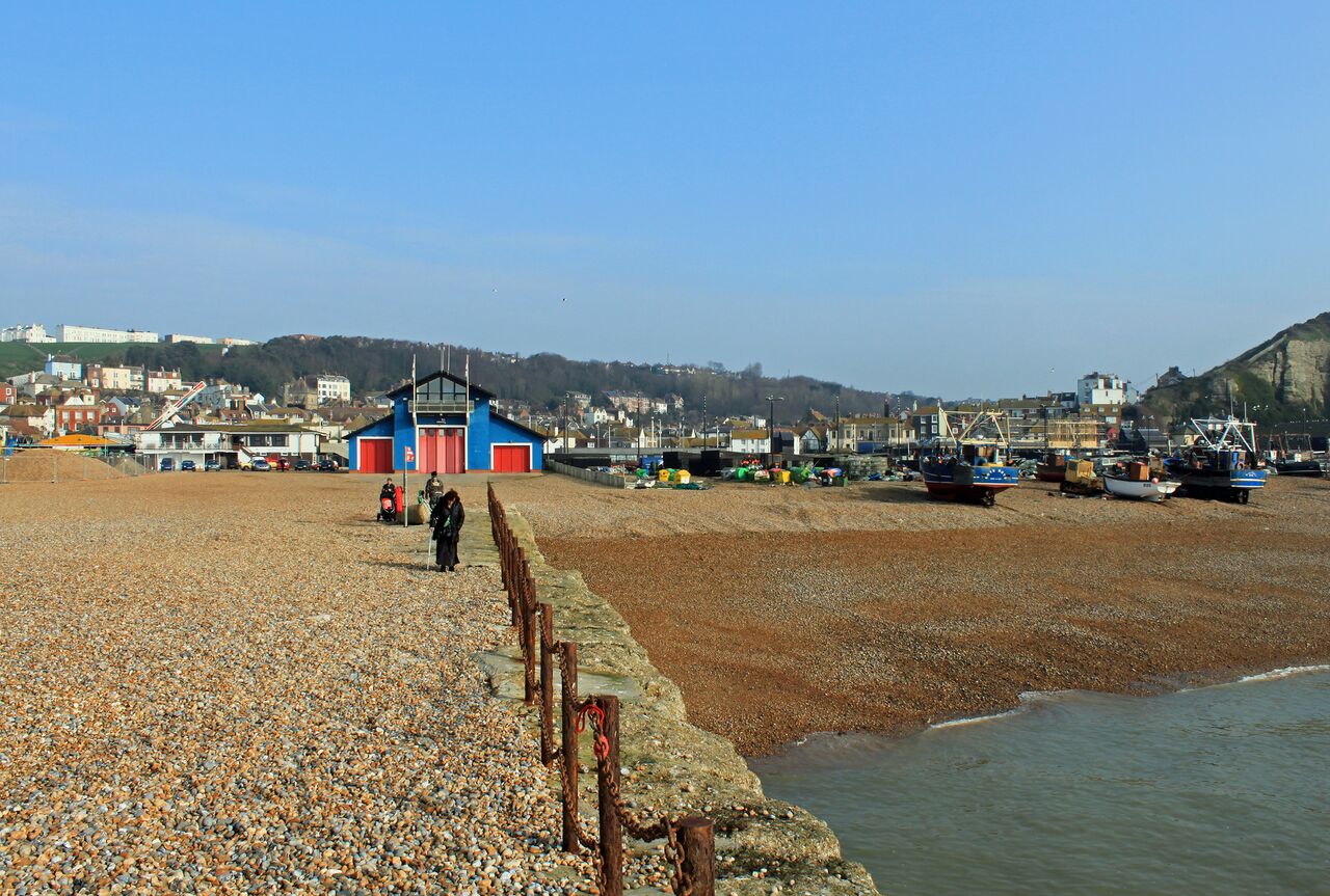 File:Harbour Arm.jpg