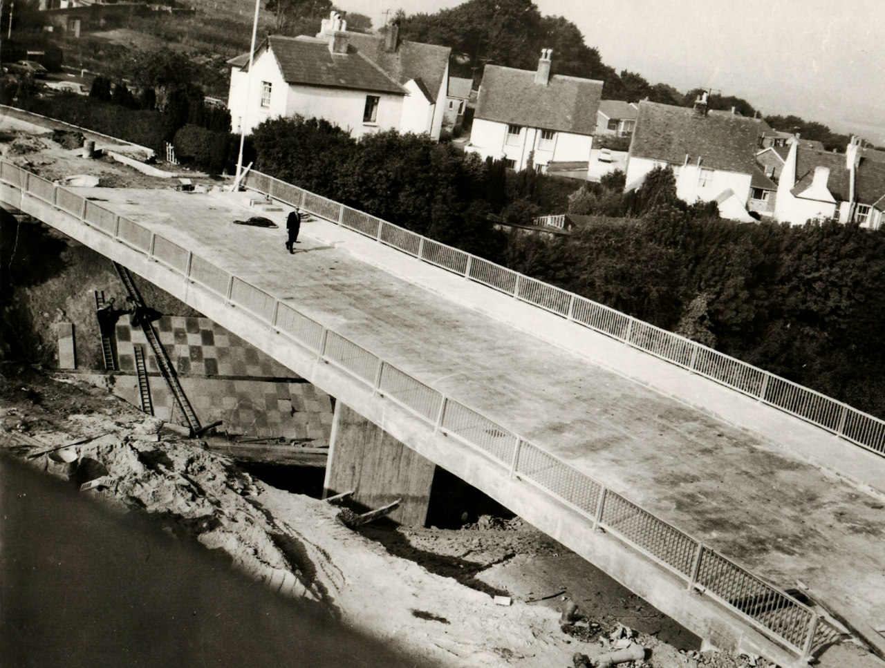 File:Harrow Bridge 1971.png