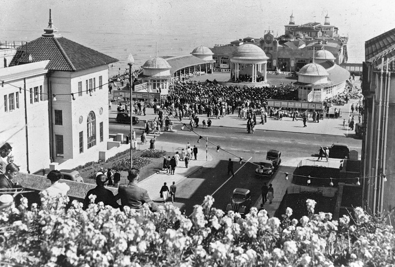 File:Hastings-Pier-Bandstand-from-White-Rock-Gardens-1955..jpg