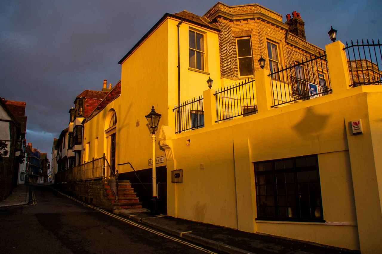 File:Hastings Christmas Day - Flickr - Peter Nahum.jpg