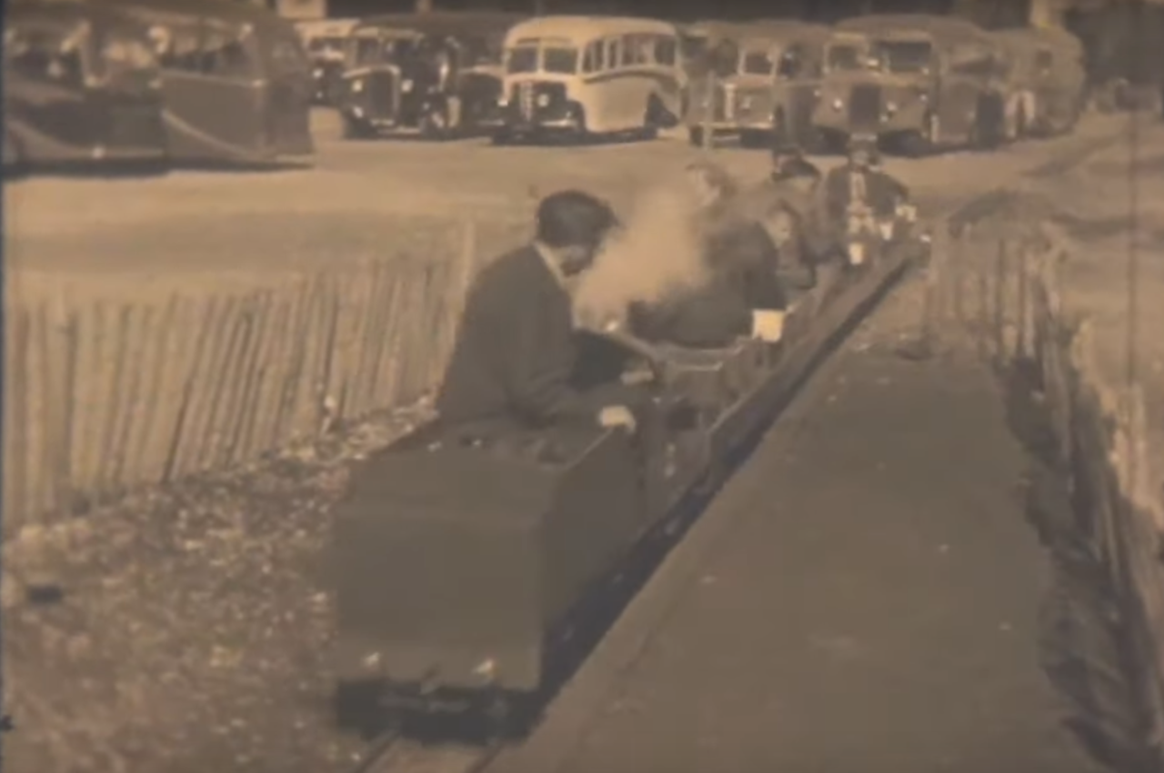File:Hastings Miniature Railway & Stade Coach Park 1949.png