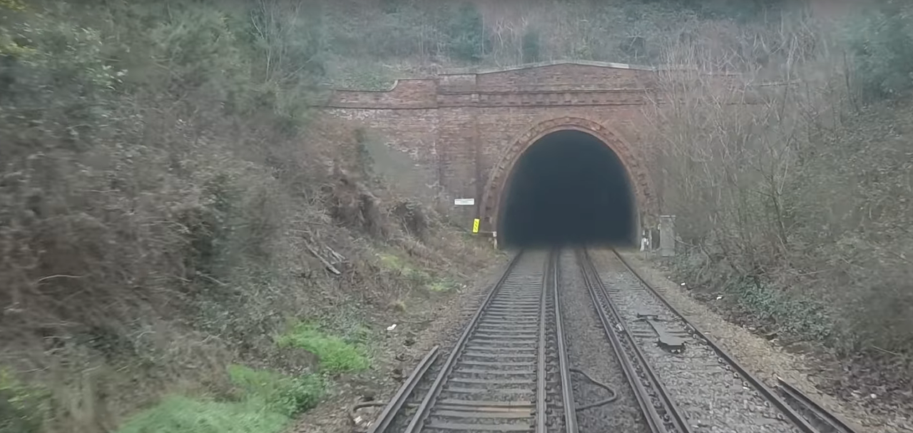 File:Hastings Portal - Mount Pleasant Tunnel 2016.png