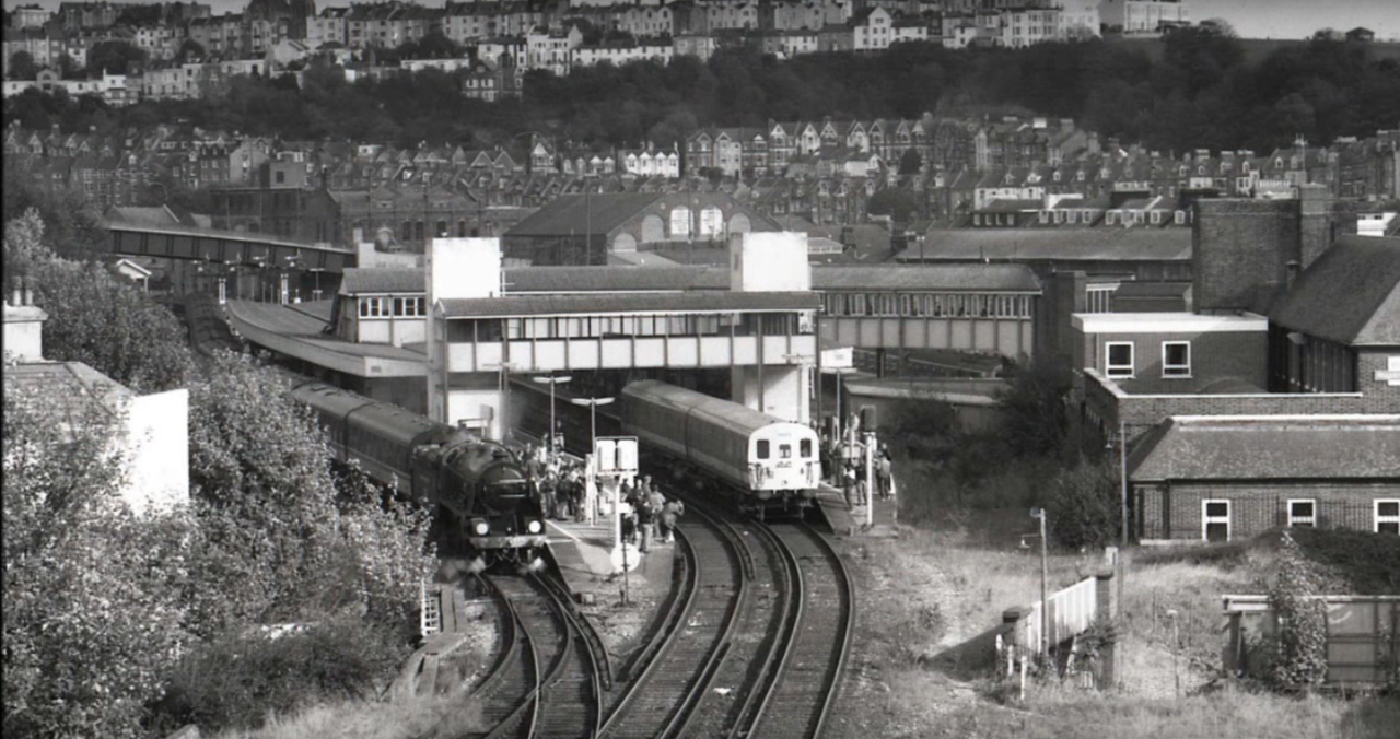 File:Hastings Station 1997.png