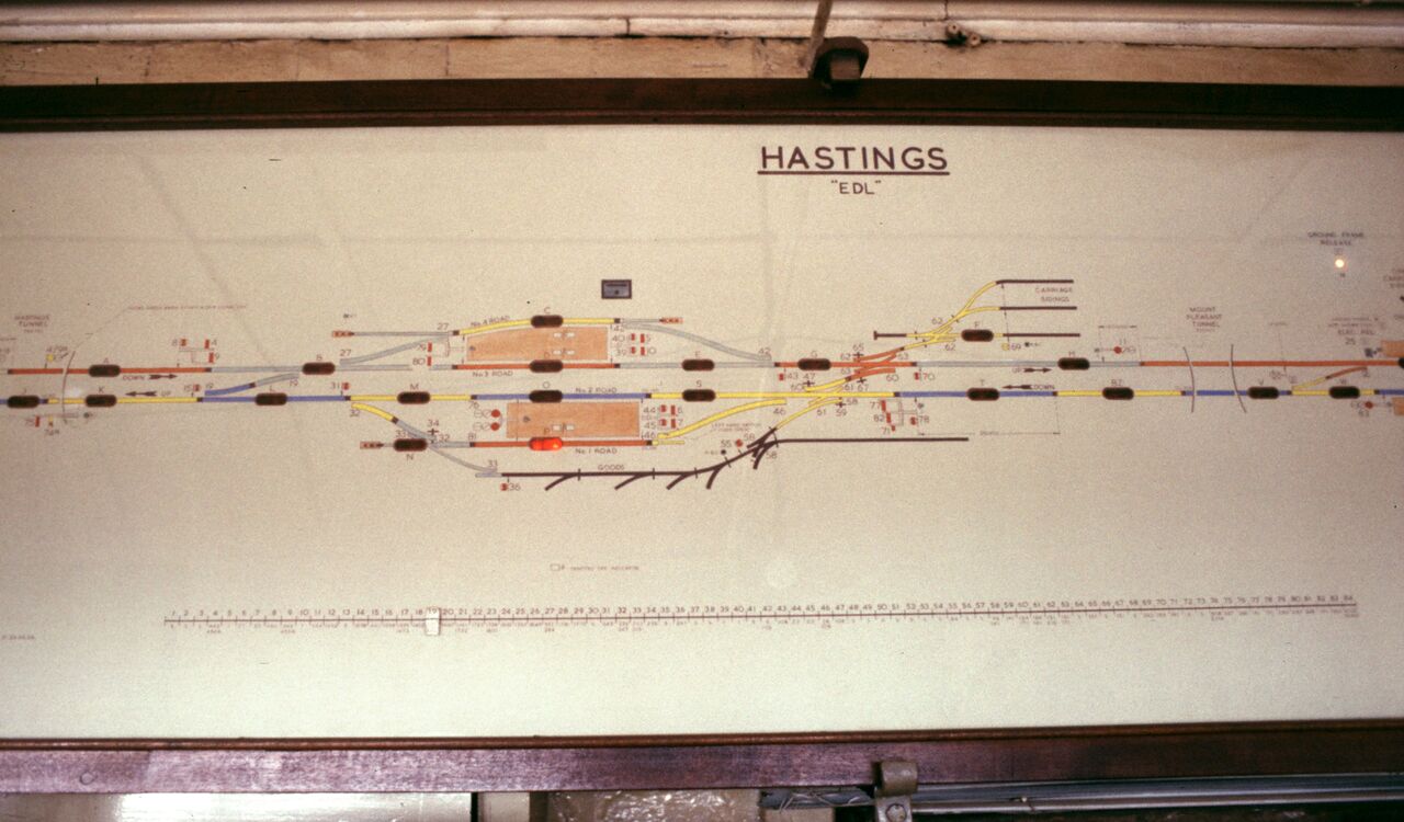 File:Indicator board at Hastings Station signal box.jpg