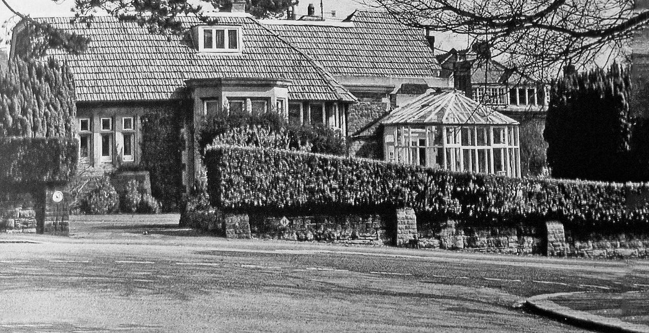 File:Levetleigh-27-Dane-Road.-1980.jpg