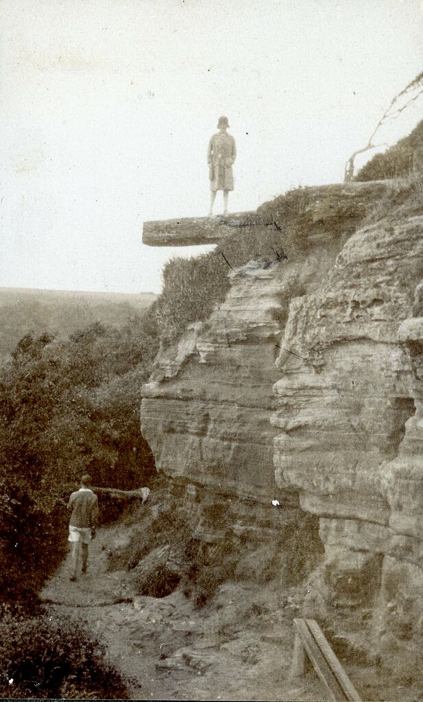 File:Lovers Seat 1923.jpg