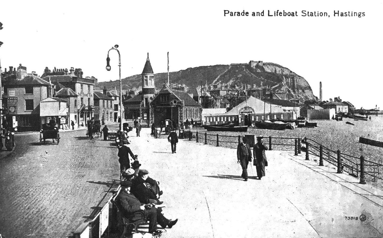 File:Parade-lifeboat-station.-1915..jpg