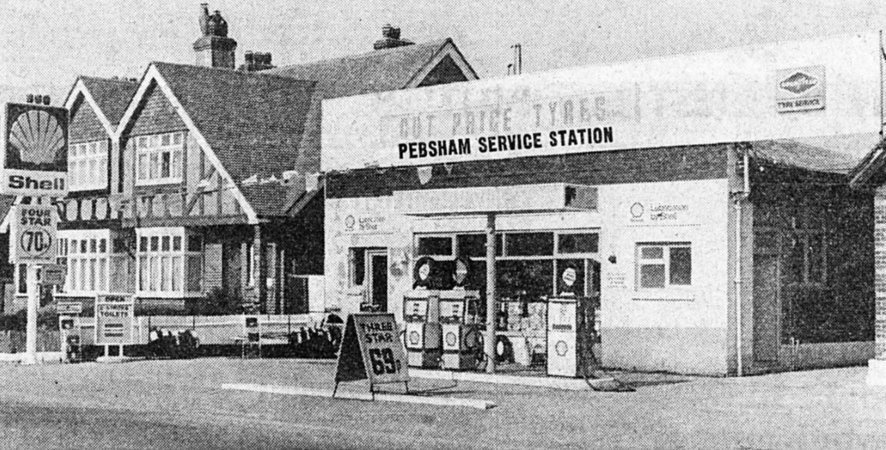 File:Pebsham Service Station, Bexhill Road 1976.png