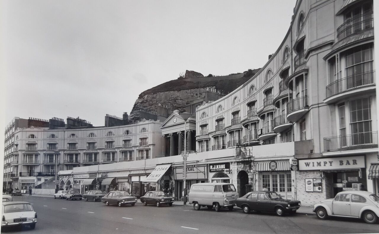 File:Pelham Place Late 1960s.jpg