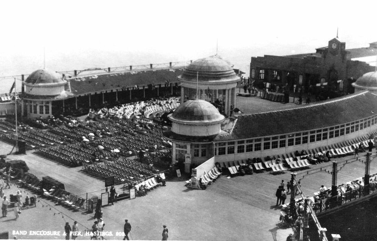 File:Pier-1955..jpg