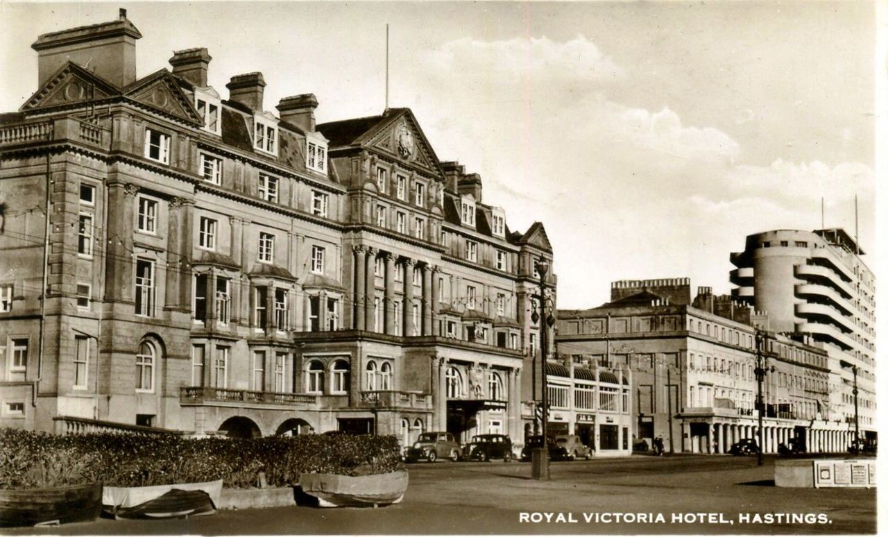 File:Royal-Victoria-Hotel.-1938..jpg