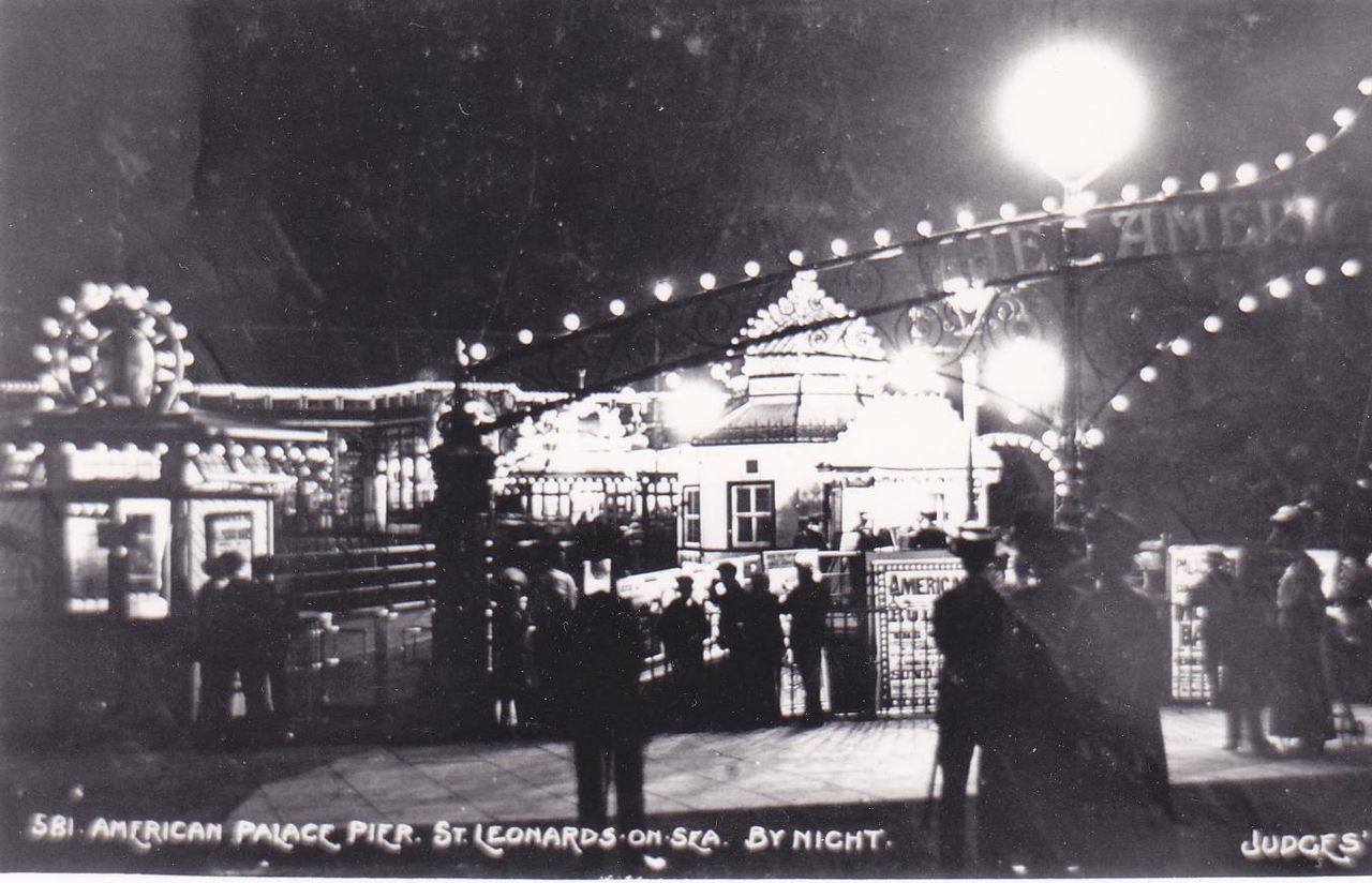 File:St.Leonards Pier (3).jpg