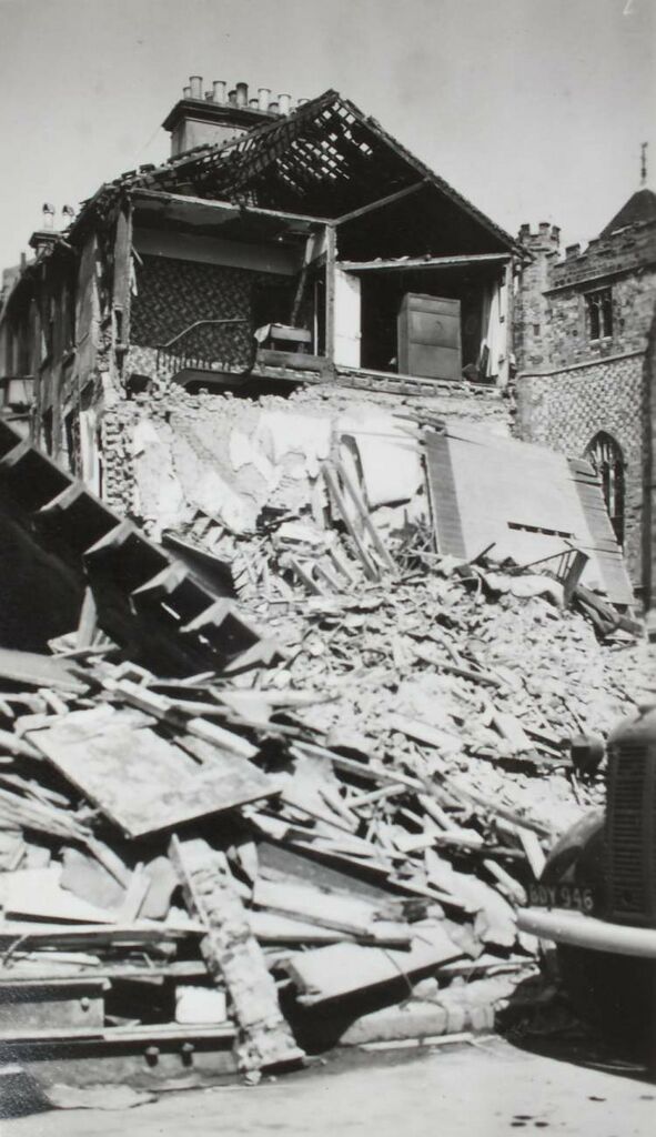 File:Swan hotel bomb damage.jpg
