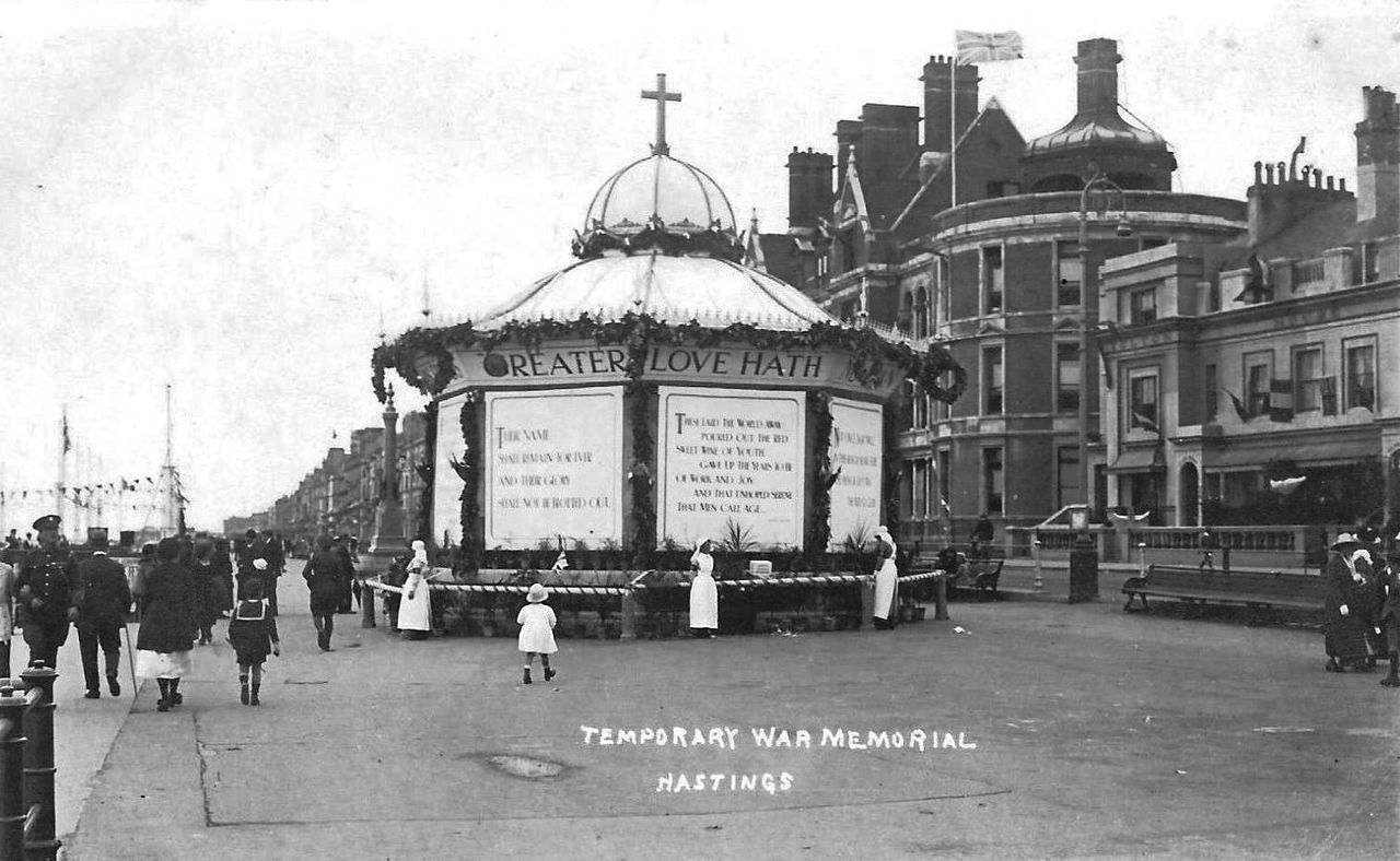 File:Temporary-War-Memorial.-1920..jpg