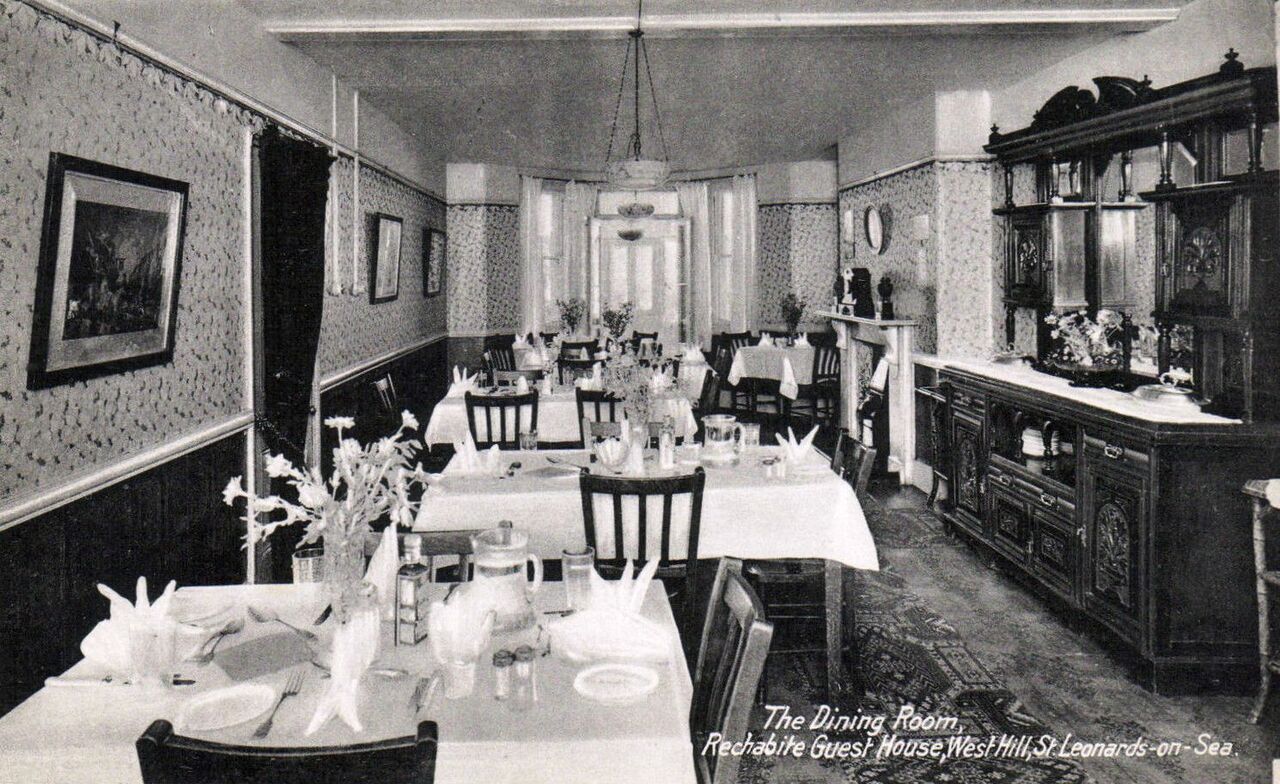 File:The-Dining-Room-Templecombe.-1934..jpg