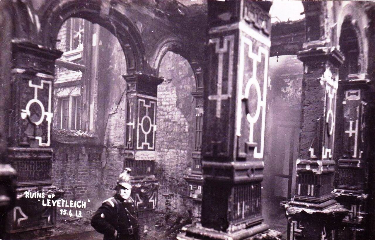 File:The-sad-remains-of-Levetleigh-after-the-fire.-1913..jpg