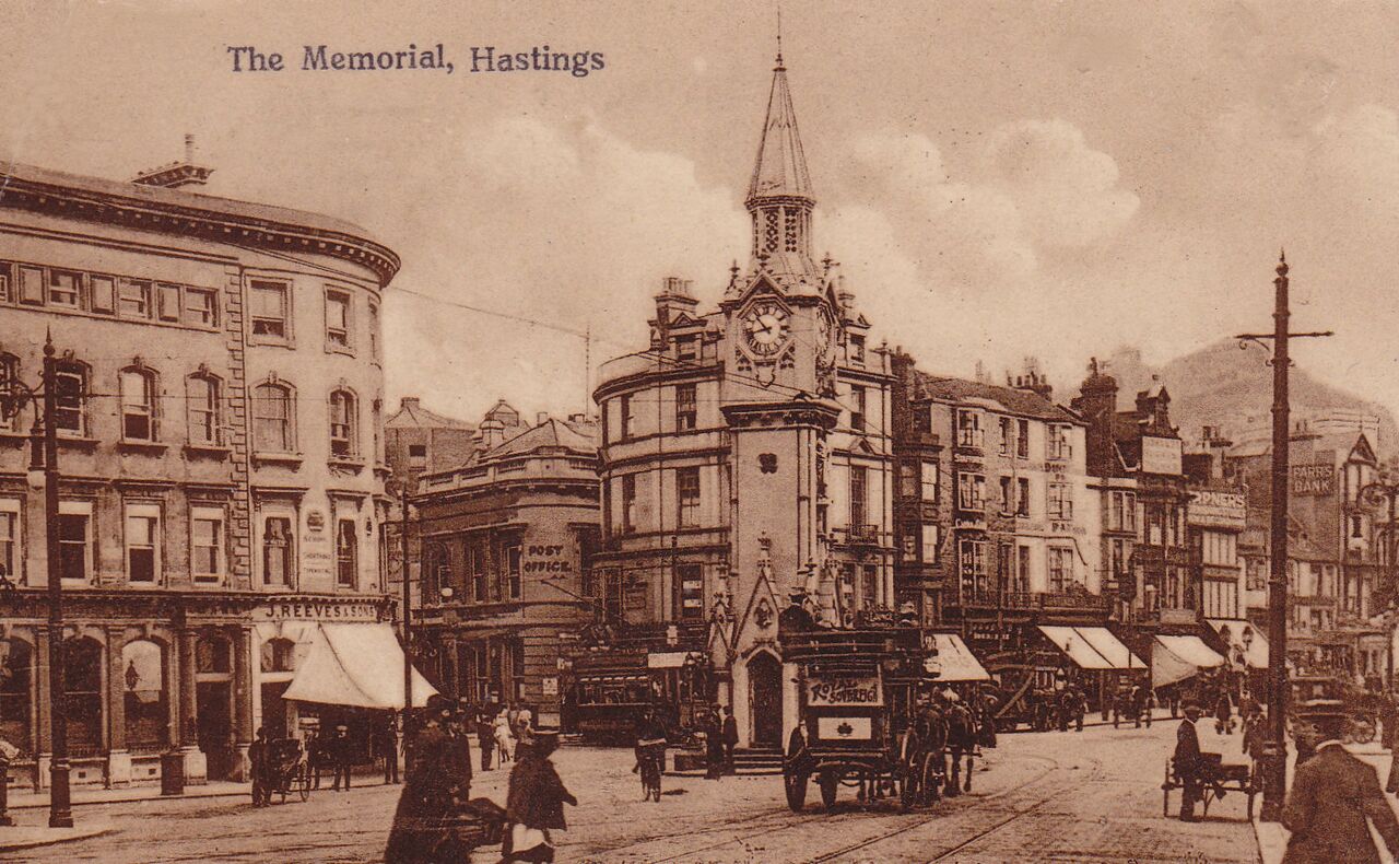 File:The Memorial, Hastings. 1920.jpg