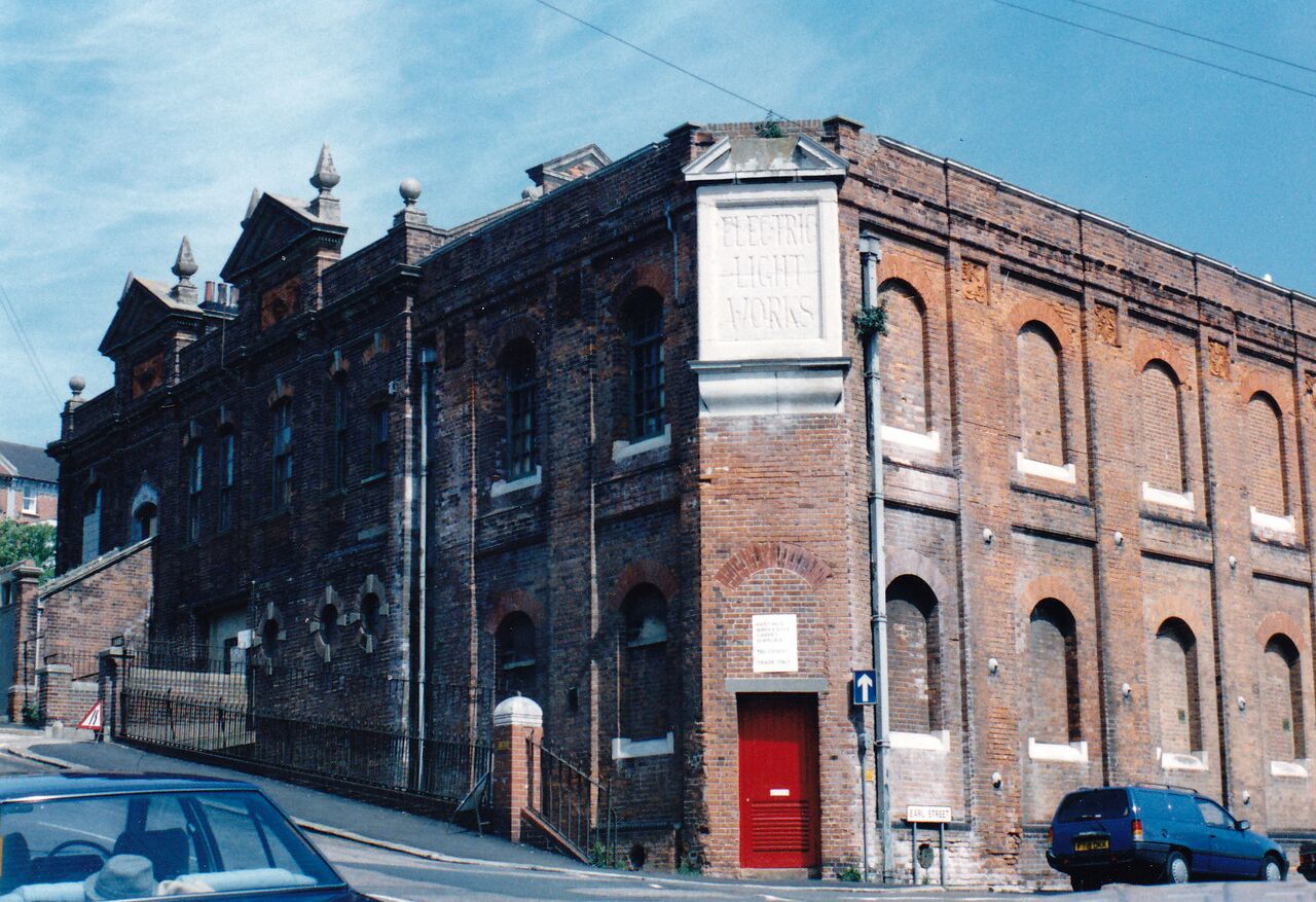 File:The Old Electric Light Works at South Terrace. Hastings.jpg