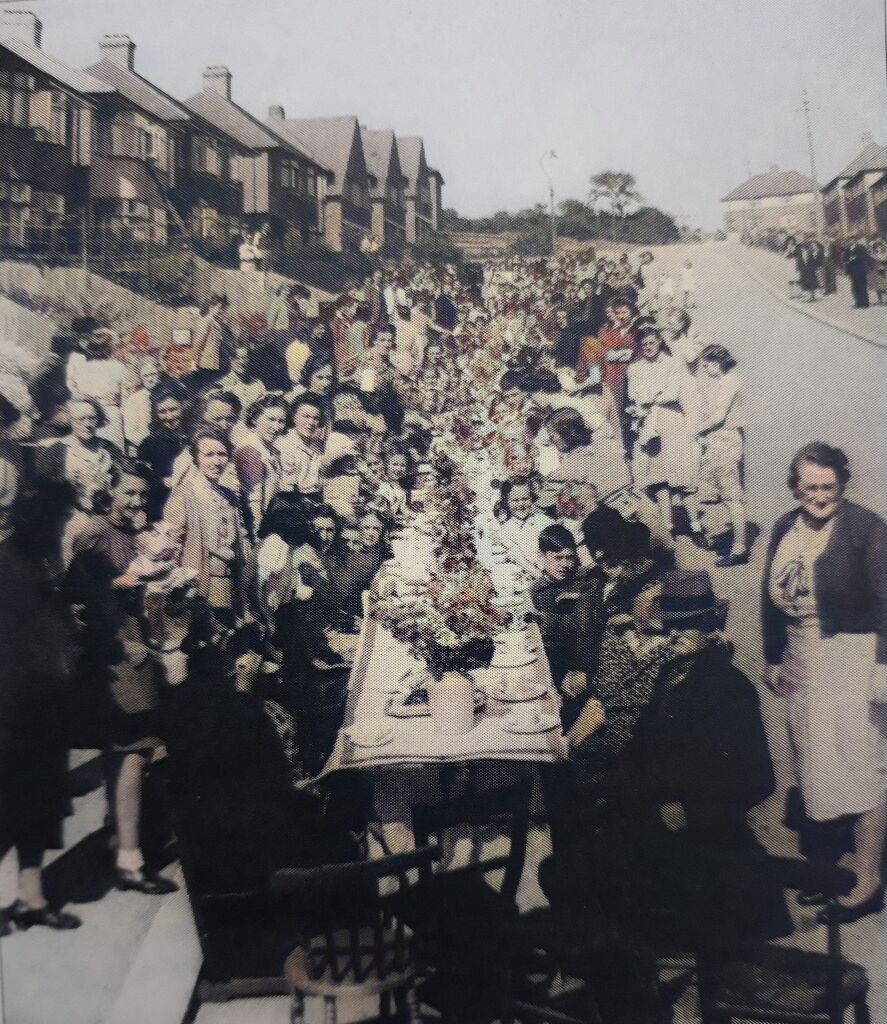 File:VE Day Parker Road.jpg