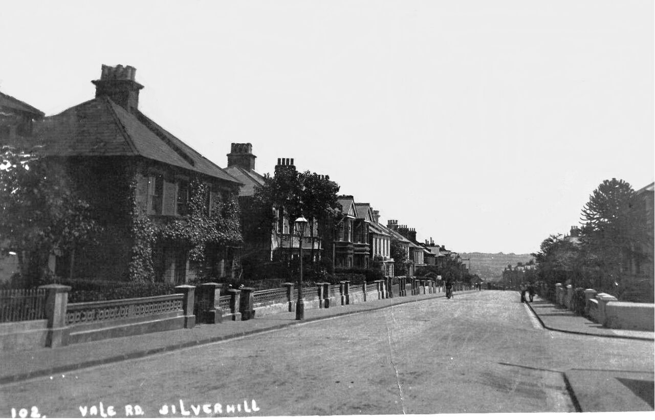File:Vale-Road.-1912..jpg