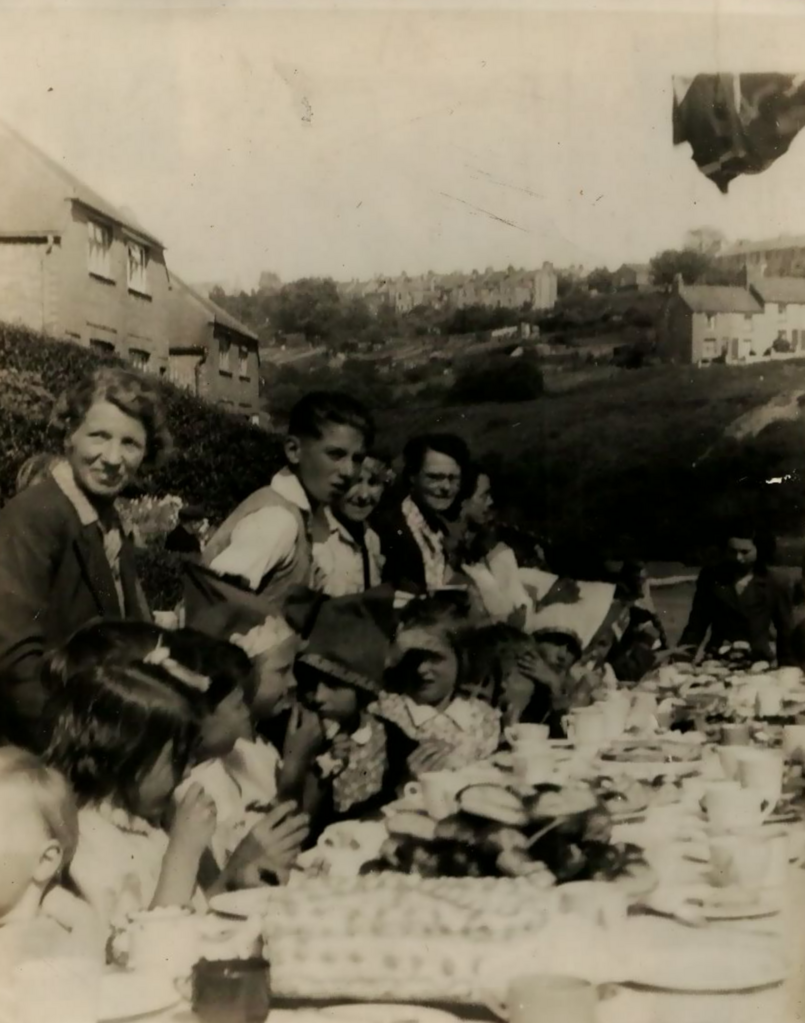 File:Valleyside Road VE day Party.png