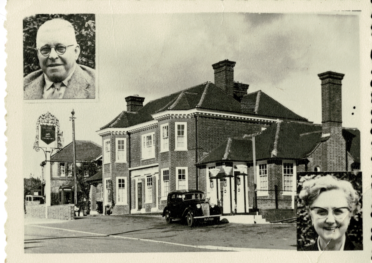 File:Victoria Inn 1950s.png