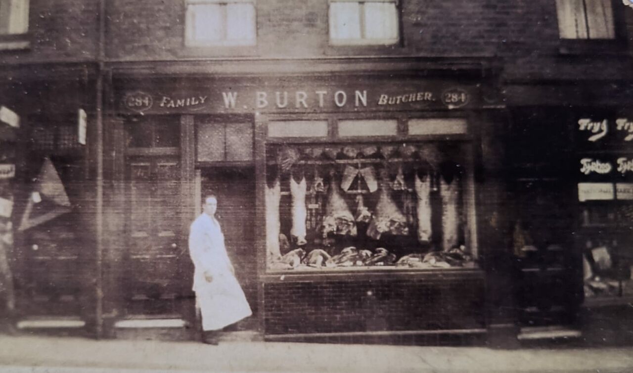 File:W Burton 284 Priory Road c1928.jpg