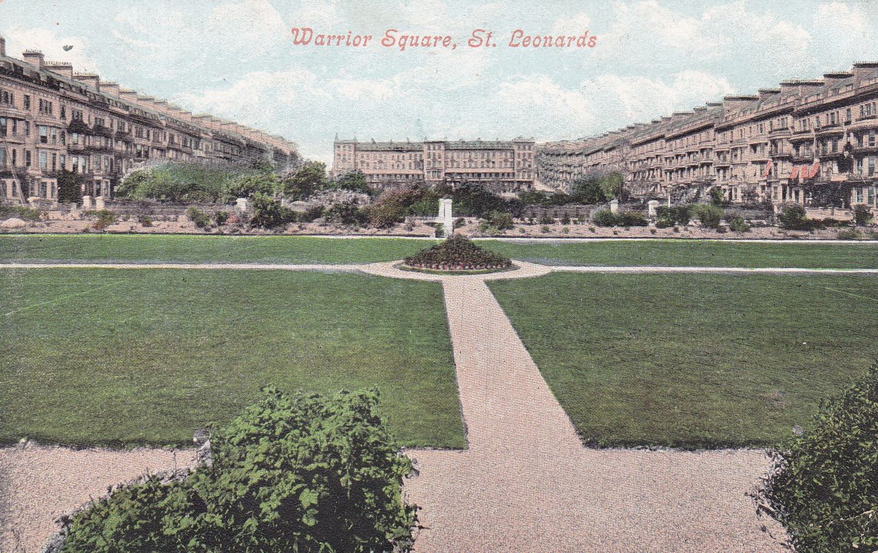 File:Warrior Square, St.Leonards on Sea. - 5330079635.jpg