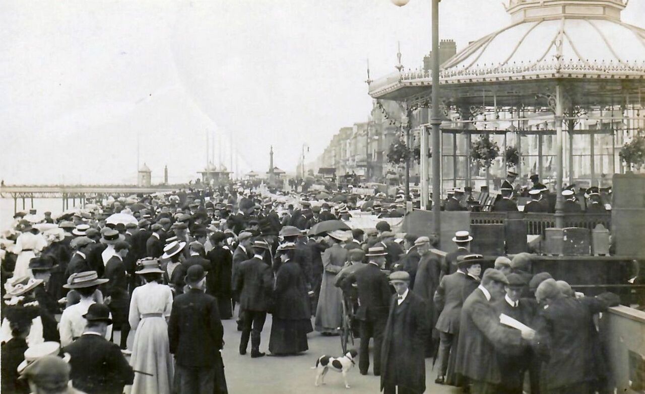 File:White-Rock-bandstand.-1909..jpg