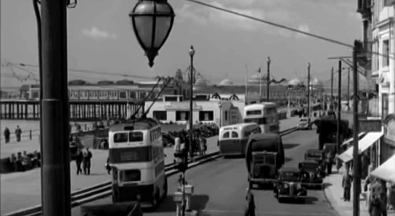 File:White Rock Buses 1955.png